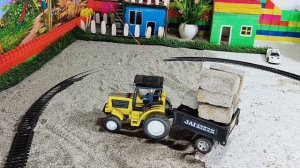 Найдите и спасите игрушечные машинки, грузовики и игрушечные строительные машины в грязи.