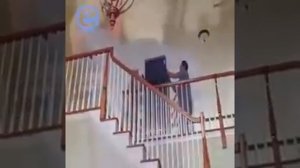 Гениально, просто, практично. Специальные лямки для переноса тяжестей.  Доступно уже сегодня $