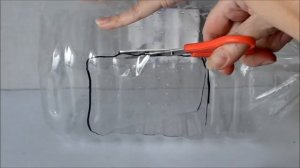 Кормушка для птиц из пластиковой бутылки