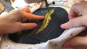 Вышивка  гладью мака на обычной швейной машинке.