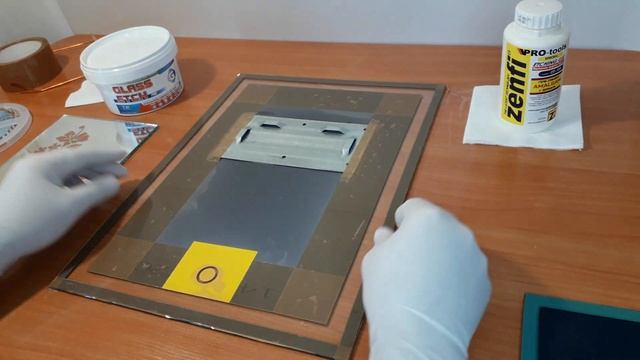 Удаление амальгамы с зеркала гелем ZENFI ZF-105. Снятие защитной краски и зеркального слоя с зеркал