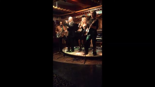 Господа Офицеровы - Плачут гитары.mp4 смотреть онлайн