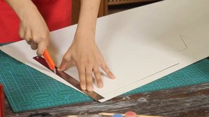 Мастер-класс "Домик из картона своими руками".