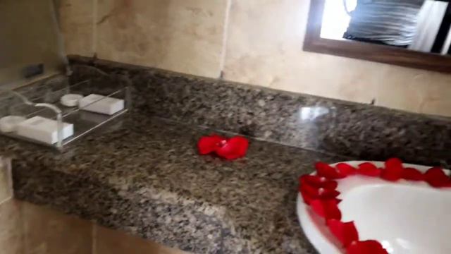 honeymoon room decoration ideas | Romantic Room Bed Decoration With Rose Flower |  at Elysian Resor