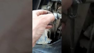 Переделывал тяги  рычагов экскаватора погрузчика JCB