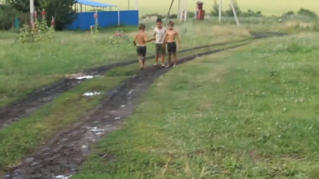 М. Березутский - Сейчас всё брошу, ностальгический клип про детство в деревне