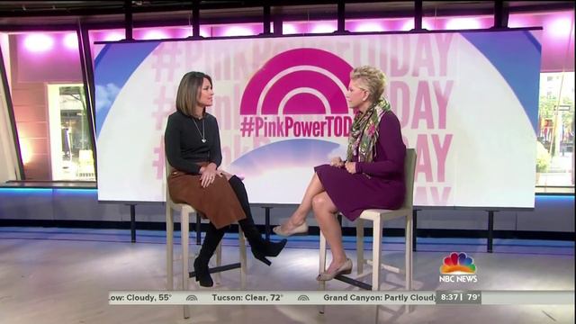 Savannah Guthrie in suede OTK boots - 16-Oct-2015 смотреть онлайн