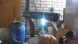 Как варить потолочный шов газосваркой.mp4