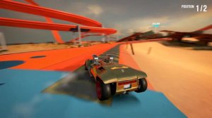 золотая машина хот вилс - хот вилс игрушка с крутой трассой