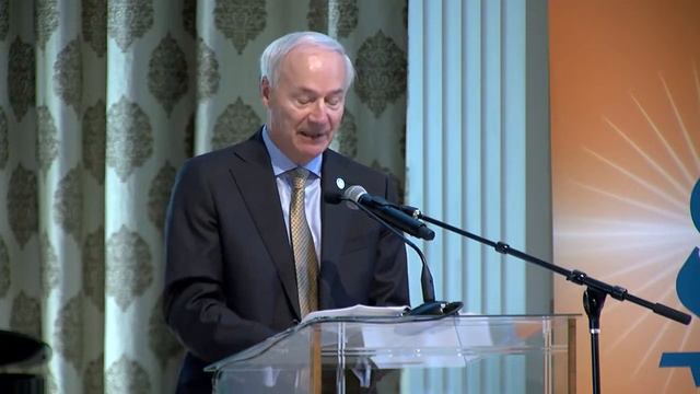 LIVE: Gov. Asa Hutchinson Delivers Keynote at Arkansas Better Business Bureau Torch Awards смотреть онлайн
