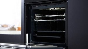 Product Review: Bosch Series 8 Black MultiFunction Oven With Microwave HMG7761B1A