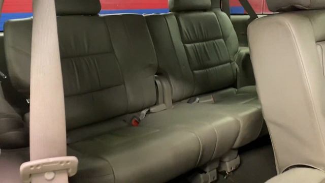 2005 Toyota Sequoia SR5 смотреть онлайн