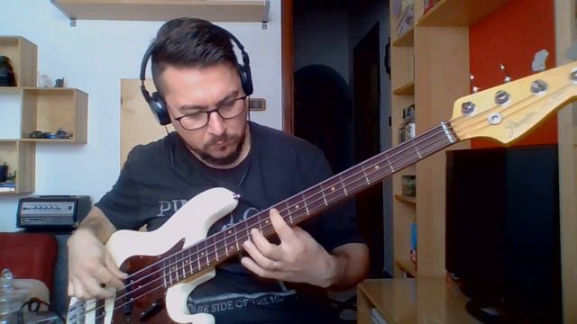 RHCP - Dark Necessities - Bass Cover on a Fender American Original 60s Jazz Bass смотреть онлайн