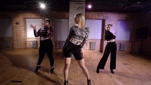 Polly Oricci - Урок по Vogue