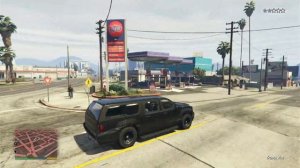 Миссия GTA-5 ( LSPD внедорожник ) Майкл угнал машину с оружием у полиции Лос-Сантоса