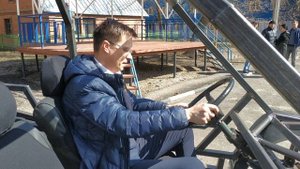 Проректор тестирует аппарат