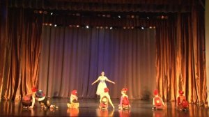 ХК "Реверанс" отрывок из балета "Белоснежка и семь Гномов"