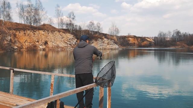 Безумная форель! Ловим форель весной на платнике.