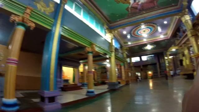 Шри-Ланка, индуистский храм смотреть онлайн