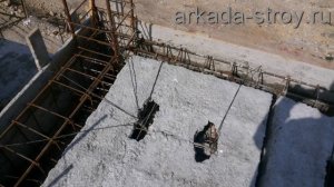 Устройство перекрытия из пустотных железобетонных плит