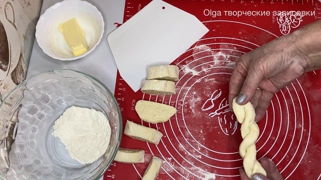 ПРосто,Быстро! Творожные булочки-не надо ждать можно сразу выпекать.ВСе смешал и готово! смотреть онлайн