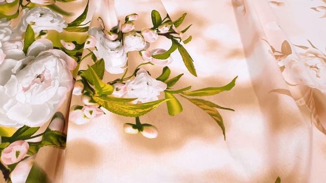 Обзор ткани Перкаль 220 см «Белые бутоны» рис 6321 вид 1 смотреть онлайн