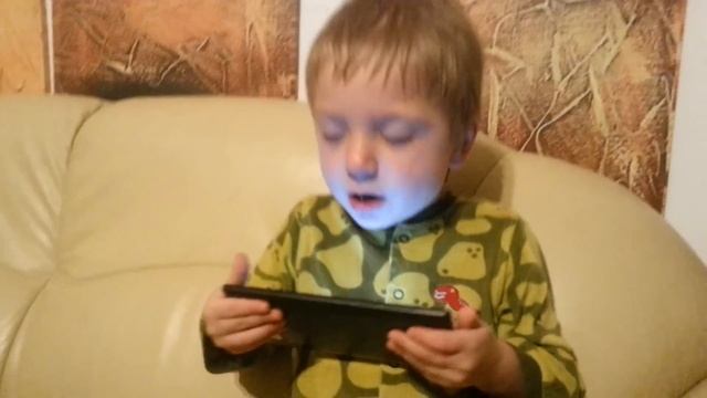 Trzylatek śpiewa Mazurka Dąbrowskiego смотреть онлайн