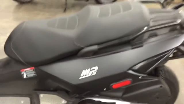 2009 piaggio MP3 500 смотреть онлайн