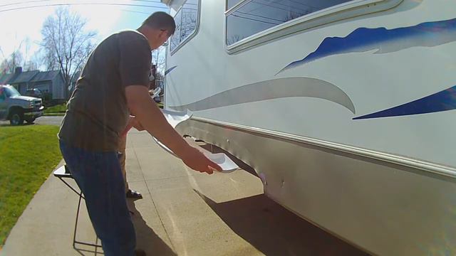Replacing RV Trailer Fenders смотреть онлайн