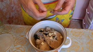 ГРУЗДИ ? СОЛЕНЫЕ ХОЛОДНЫМ СПОСОБ РЕЦЕПТ СОЛЕНЫХ ГРИБОВ