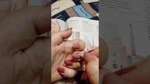 Масло для ногтей и кутикулы в карандаше.