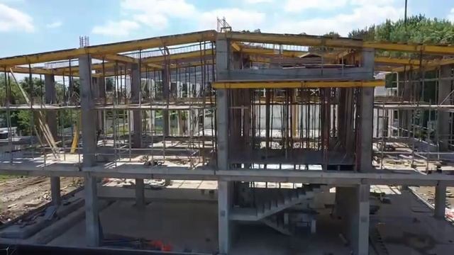 Строительство спорткомплекса в станице Новотитаровской смотреть онлайн