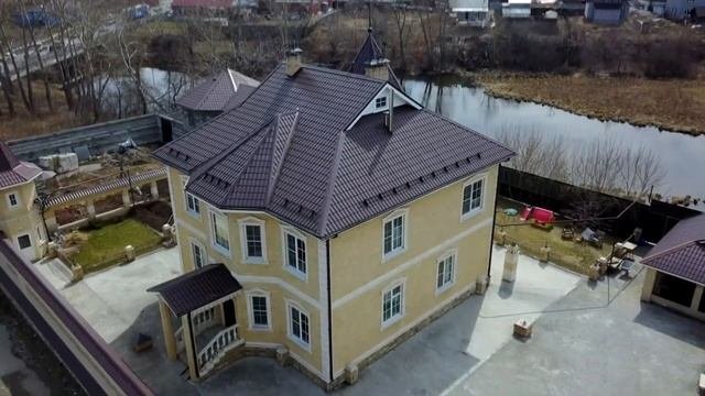 Облицовка фасада натуральным дагестанским камнем.
