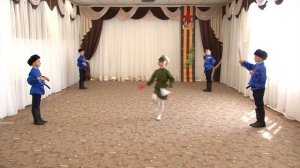 Едут едут по Берлину наши казаки( танец).mp4