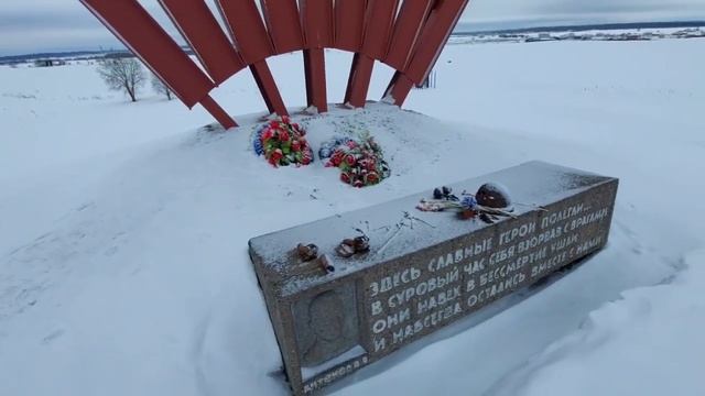 Белый полдень стоит над Вороньей горой смотреть онлайн