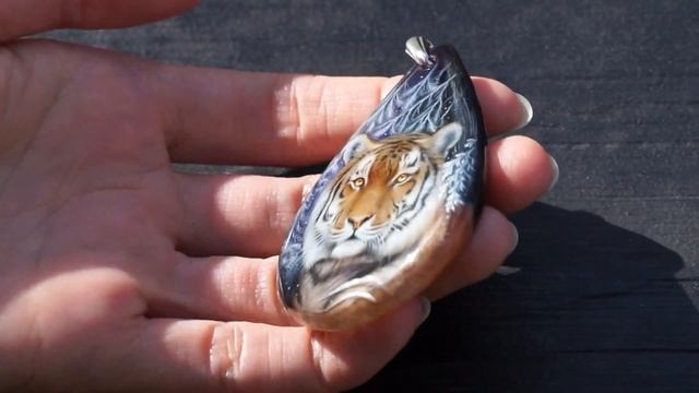 Кулон  Зимний Тигр роспись на камне лаковая миниатюра смотреть онлайн