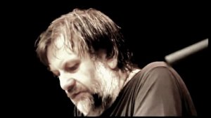 Славой Жижек "Отрезать яйца правящего класса"