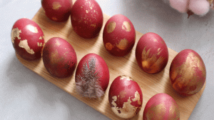 Как ОРИГИНАЛЬНО и КРАСИВО Покрасить ЯЙЦА на ПАСХУ 2022 - Красим яйца на Пасху НЕОБЫЧНЫМ Способом