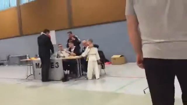 Амир Мальсагов смотреть онлайн