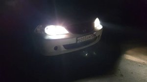 Биксенонавые линзы d2s 2.8 дюйма Morimota, два дальних родной и линза.
