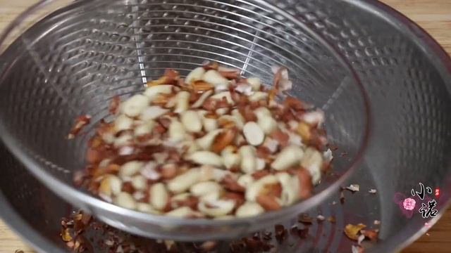 黑豆搭配花生，不打豆浆不熬粥，我家一周吃5次，营养丰富真解馋【刘姐厨房 Magic Food】#黑豆 #花生 #中国美食