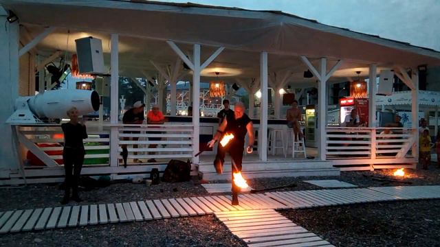 Лазаревское Сочи пляж Багратион (огненное шоу | фаер-шоу | fire show)