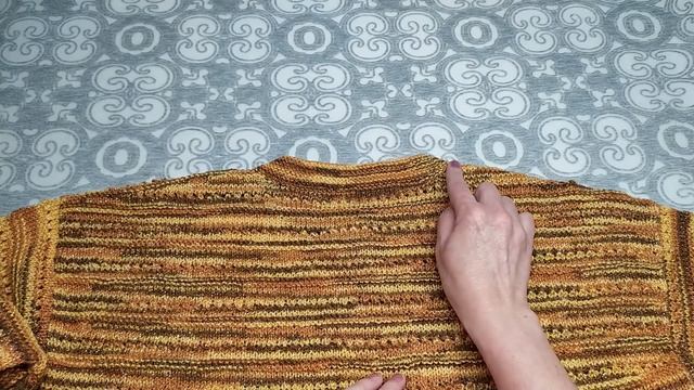 Как вязала платье спицами в разных направлениях из меланжевой пряжи.