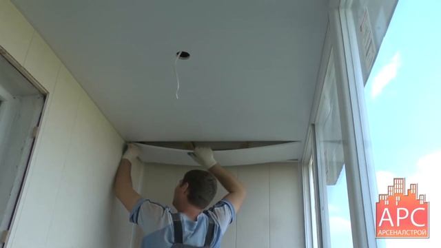 Пример обшивки балкона пластиковыми панелями под ключ. смотреть онлайн