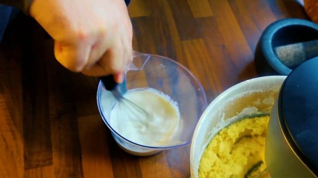 Coconut sponge cake / Raffaelo cake ? the the whole family will ❤️ it! смотреть онлайн