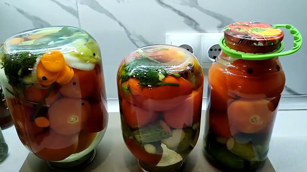 ДВА  ВКУСНЫХ РЕЦЕПТА КОНСЕРВИРОВАННЫХ ПОМИДОР В ЗИМУ
