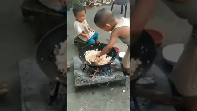 6 летний мальчик готовит смотреть онлайн