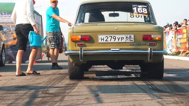 Дрэг. Жжем резину и бензин.mp4
