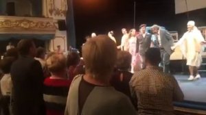 Поклоны после спектакля "Раскас" в Иркутске