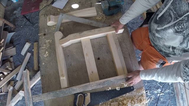 КАК СДЕЛАТЬ ЛАВОЧКУ ИЗ ДЕРЕВА СВОИМИ РУКАМИ ( Часть1) смотреть онлайн